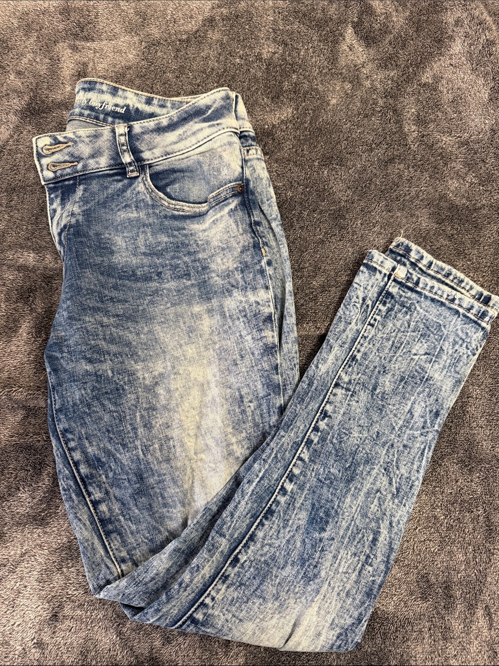 Women’s Light Blue Washed Denim Jeans